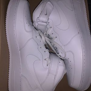 Men’s Size 13 Air Force Ones